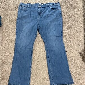 Levi's Women's 725 High Rise Bootcut Jeans in Blue